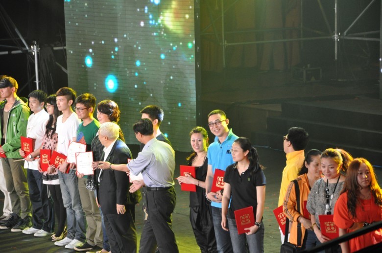 2012071616565377.jpg