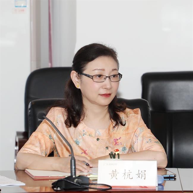 领导2.jpg 领导2.jpg