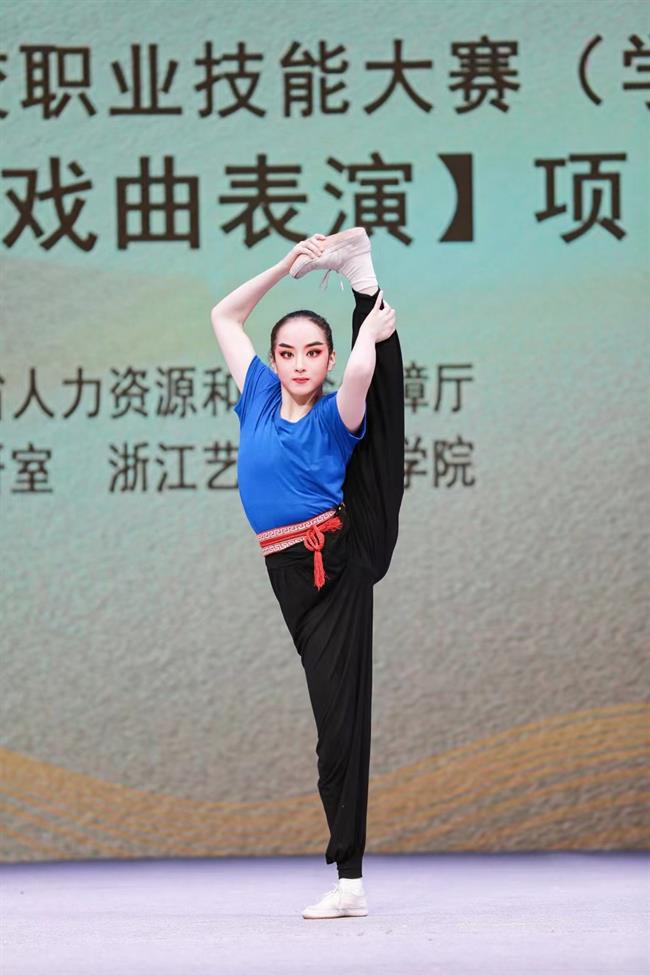 04e6fd03e1e4a7a2b5e234bfc5ca4ea.jpg 04e6fd03e1e4a7a2b5e234bfc5ca4ea.jpg