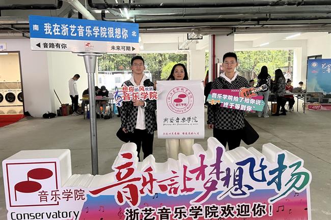 双胞胎.jpg 双胞胎.jpg