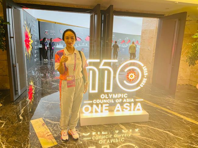 邵岚1.jpg 邵岚1.jpg