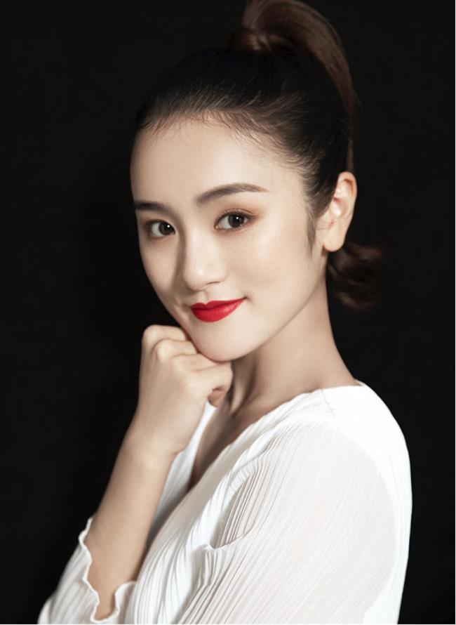 吴嘉雯.png 吴嘉雯.png