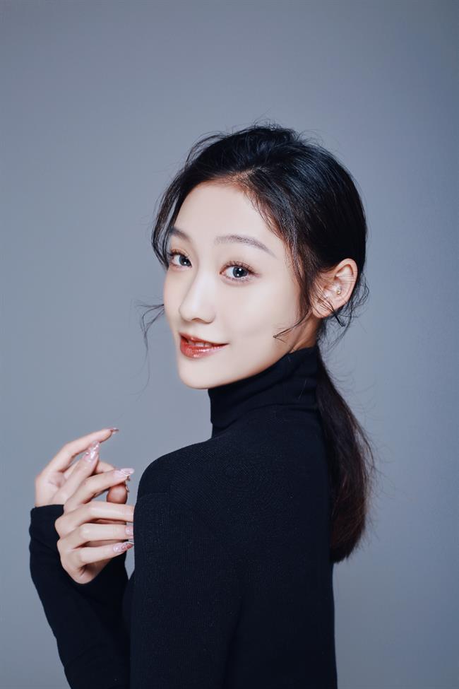 陈昱彤.jpg 陈昱彤.jpg